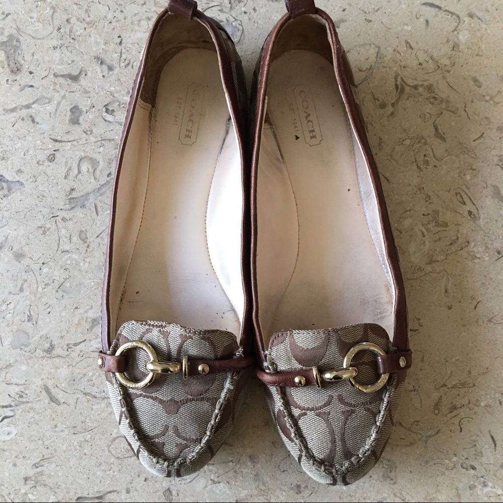 Coach flats